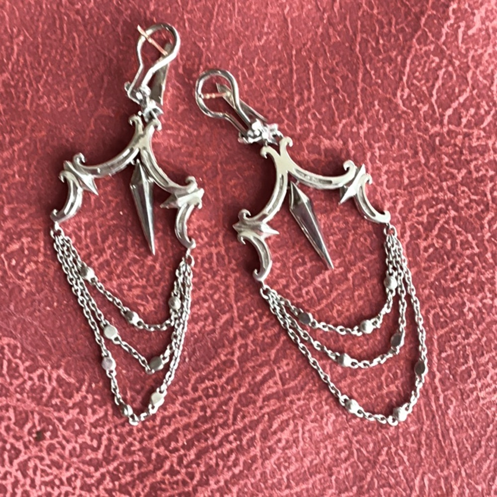 Elegant Stephen Webster Silver Chain Earrings